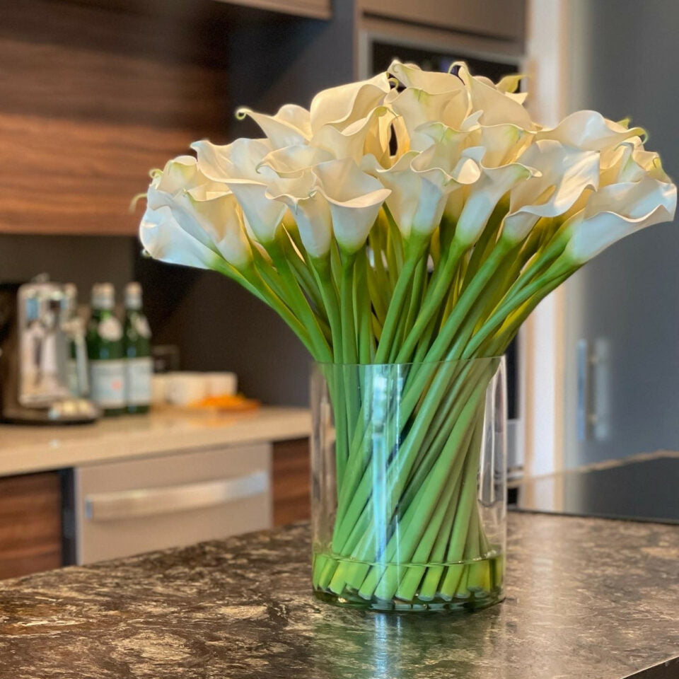 Calla Lilies in Glass Cylinder 10" – Evervale