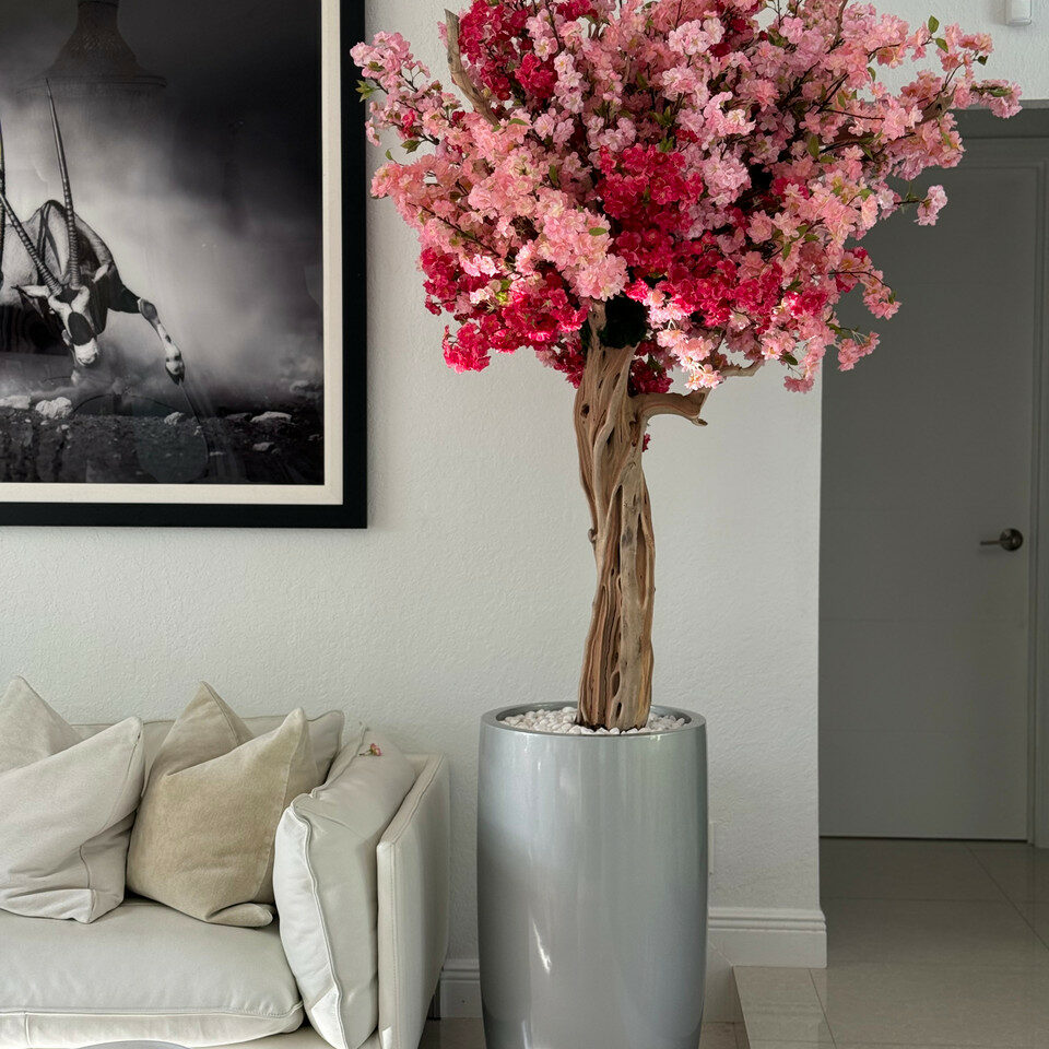 Lisbon Vase in Glossy Silver with Personalized Tri-Colored Pink Cherry Blossoms – Evervale