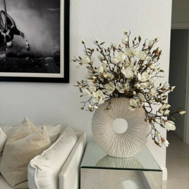 Large Eternity Vase with Magnolias and Driftwood – Evervale