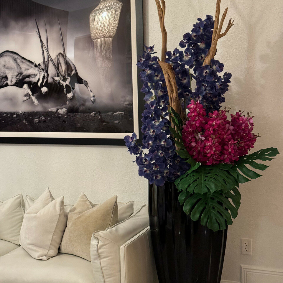 San Jose Vase in Glossy Black with Vanda Orchids – Evervale