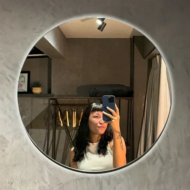 Slim Round Mirror with LED 60 × 60 – Evervale
